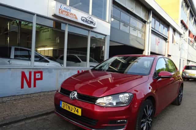 Volkswagen Golf (2014) thumbnail 1
