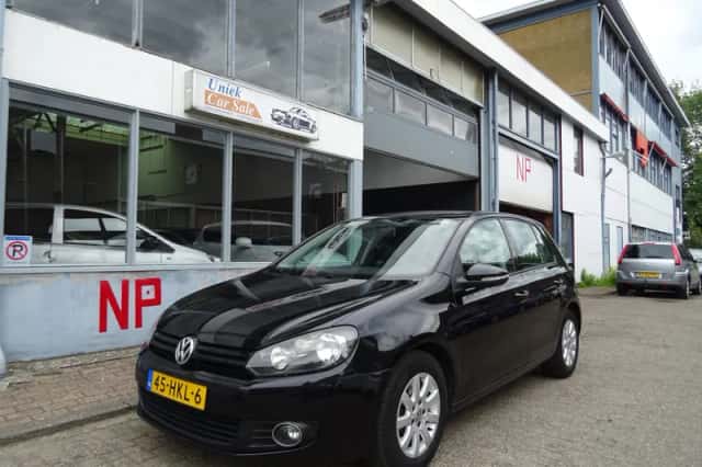 Volkswagen Golf (2009) thumbnail 1