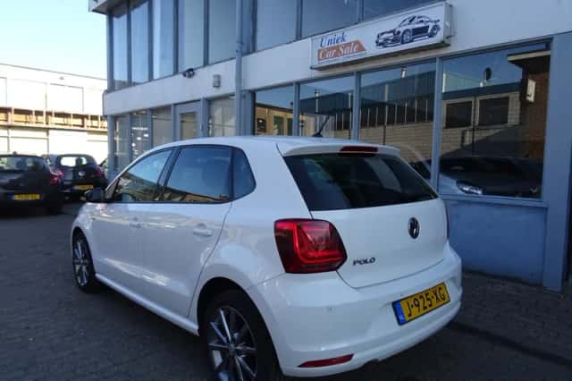 Volkswagen Polo (2014) thumbnail 3