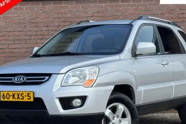 Kia Sportage (2010) thumbnail 1