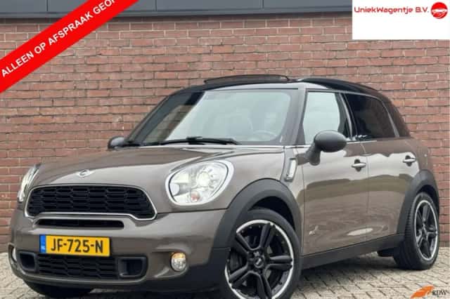 MINI Countryman (2012) thumbnail 1