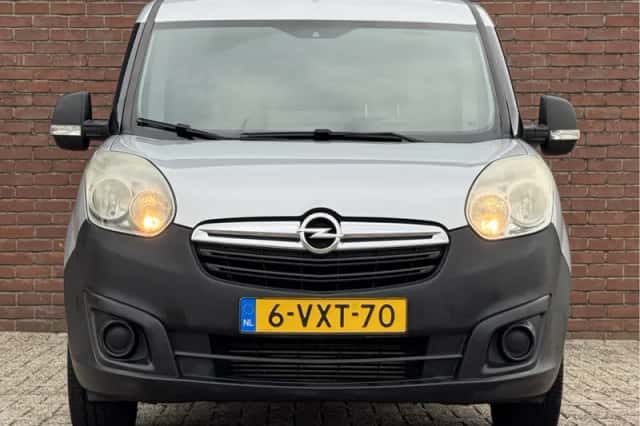 Opel Combo (2012) thumbnail 3