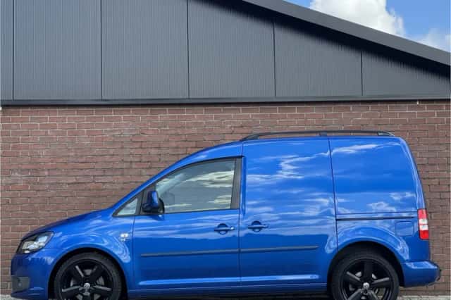 Volkswagen Caddy (2013) thumbnail 3