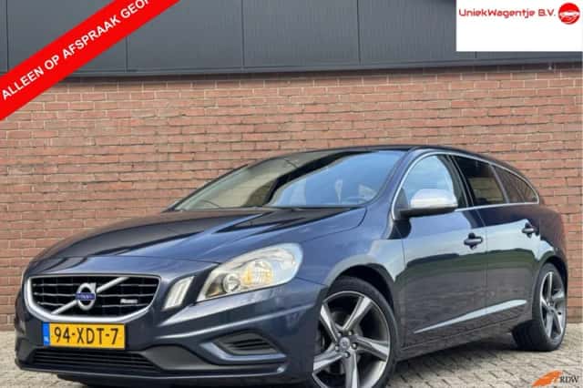 Volvo V60 (2012) thumbnail 2