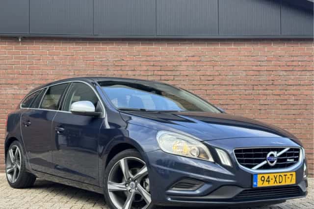 Volvo V60 (2012) thumbnail 5