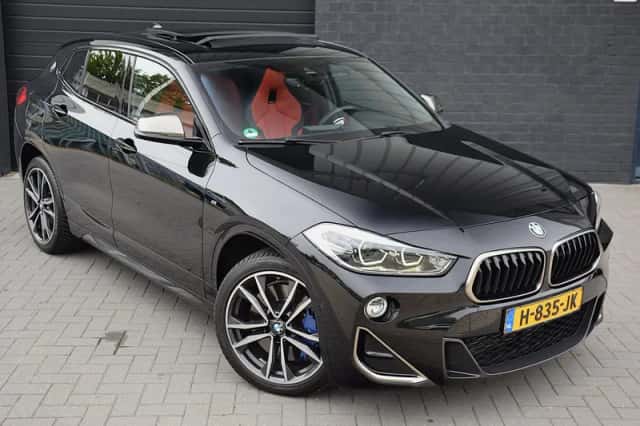 BMW X2 (2019) thumbnail 2