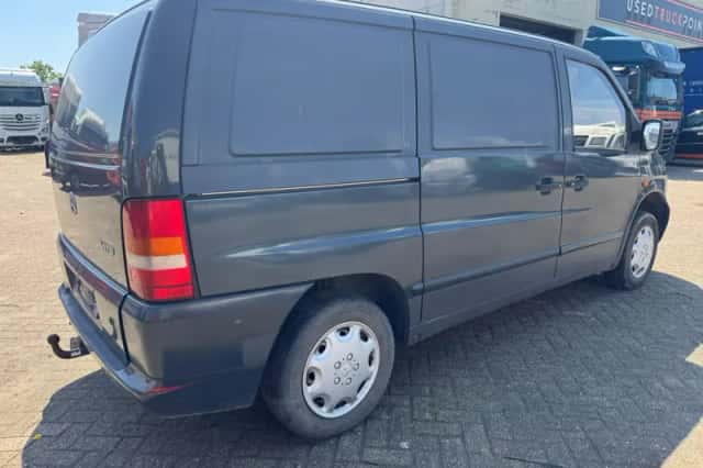 Mercedes-Benz Vito (2002) thumbnail 3