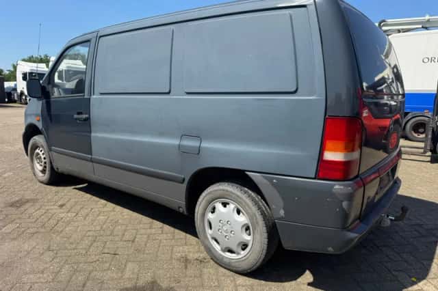 Mercedes-Benz Vito (2002) thumbnail 4