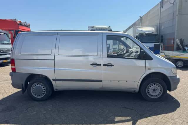 Mercedes-Benz Vito (1999) thumbnail 5