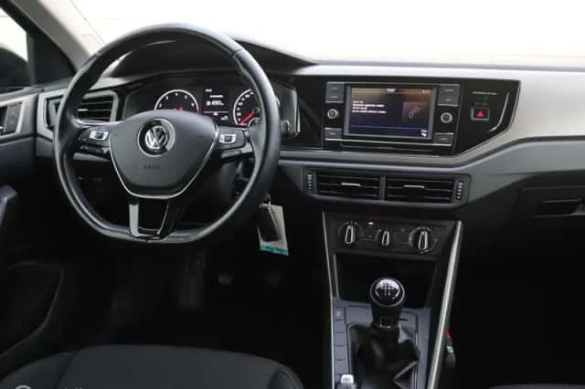 Volkswagen Polo (2019) thumbnail 4