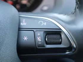 Audi Q3 2.0 TFSI quattro Clima Cruise Xenon PDC LED Navi thumbnail 20