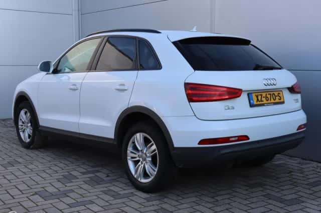 Audi Q3 (2013) thumbnail 3