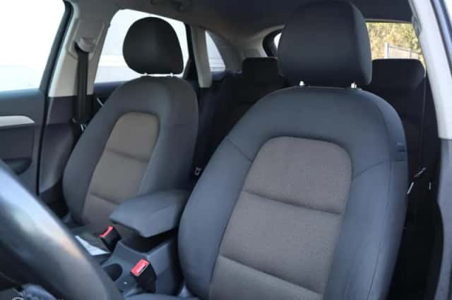 Audi Q3 (2013) thumbnail 5