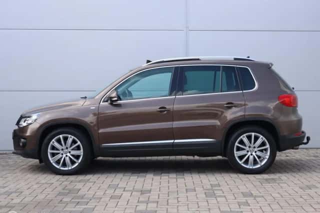 Volkswagen Tiguan (2014) thumbnail 2