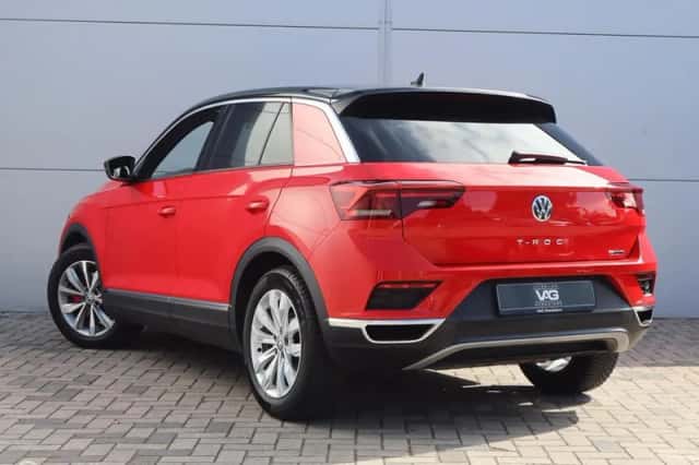 Volkswagen T-Roc (2018) thumbnail 3