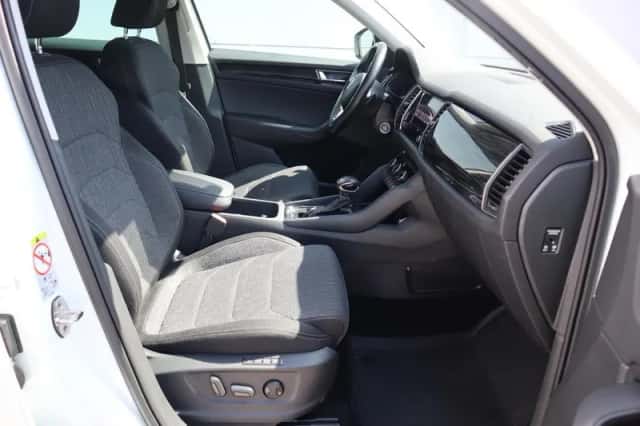 Škoda Kodiaq (2017) thumbnail 4