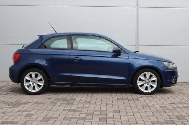 Audi A1 (2012) thumbnail 2