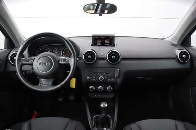 Audi A1 (2012) thumbnail 4