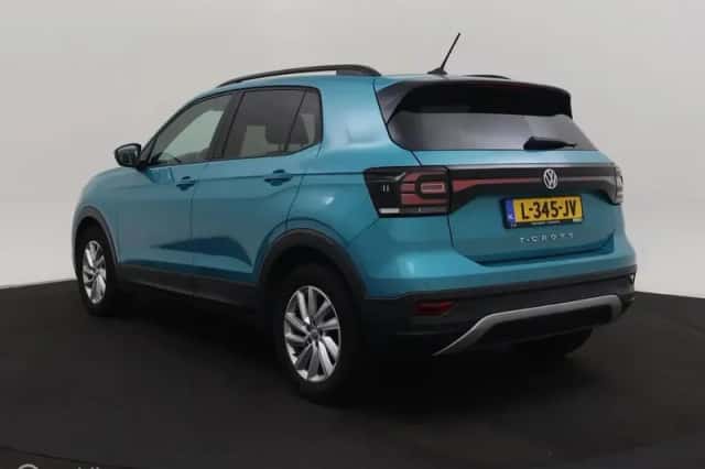 Volkswagen T-Cross (2019) thumbnail 3