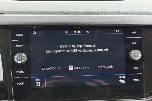 Volkswagen T-Cross (2019) thumbnail 5