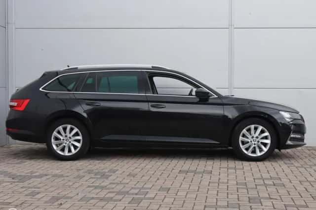 Škoda Superb (2023) thumbnail 2
