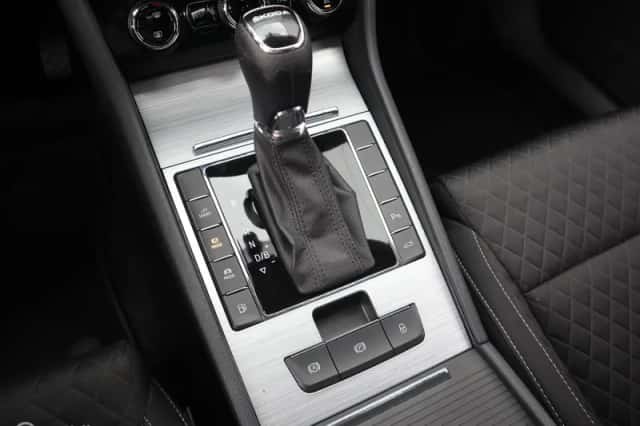 Škoda Superb (2023) thumbnail 6