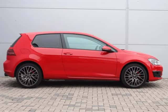 Volkswagen Golf (2013) thumbnail 2