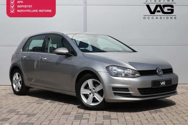Volkswagen Golf (2013) thumbnail 1