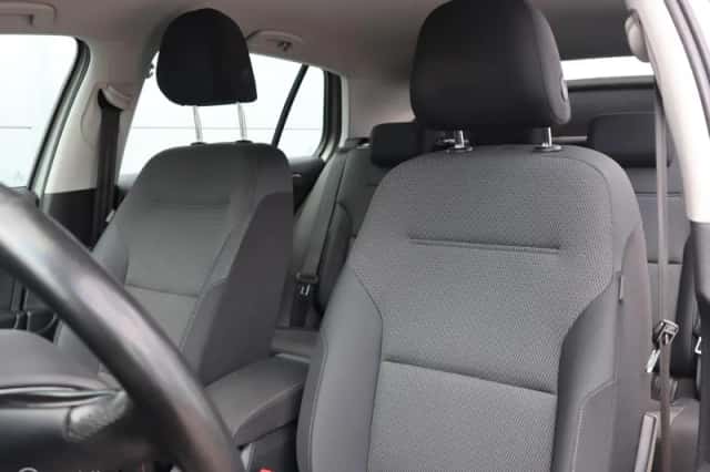 Volkswagen Golf (2013) thumbnail 5