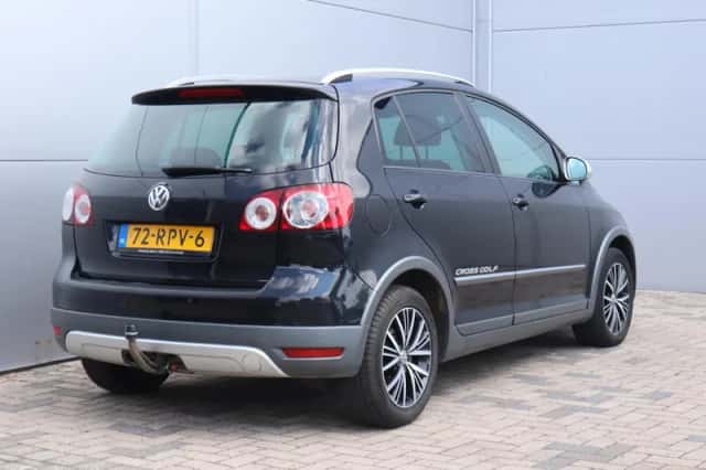 Volkswagen Golf (2012) thumbnail 3