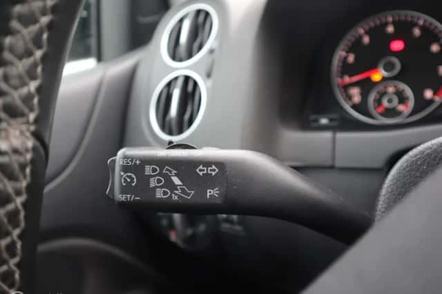 Volkswagen Golf (2012) thumbnail 6