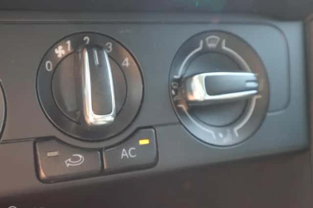 Volkswagen Polo (2013) thumbnail 5