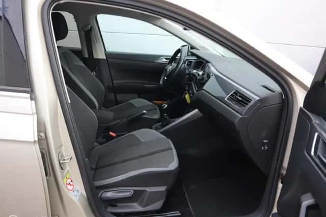 Volkswagen Polo (2018) thumbnail 6
