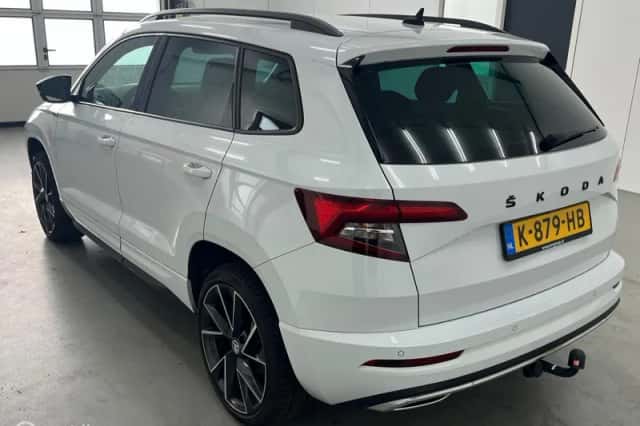 Škoda Karoq (2021) thumbnail 2
