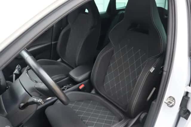 Škoda Karoq (2021) thumbnail 5