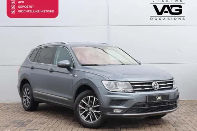 Volkswagen Tiguan (2021) thumbnail 1