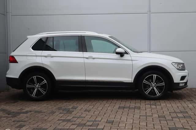Volkswagen Tiguan (2017) thumbnail 3