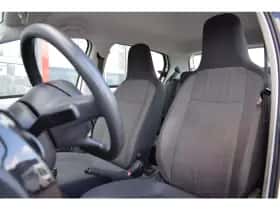 Volkswagen Up! thumbnail 5