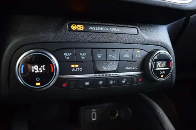 Ford Focus (2020) thumbnail 15
