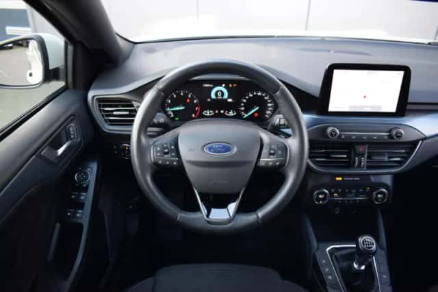 Ford Focus (2020) thumbnail 16