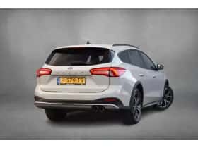 Ford Focus (2020) thumbnail 3