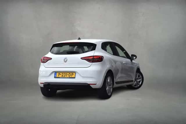 Renault Clio (2022) thumbnail 3