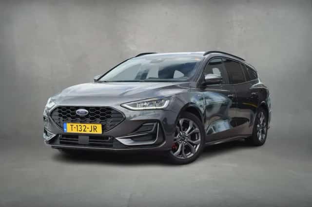 Ford Focus (2023) thumbnail 2