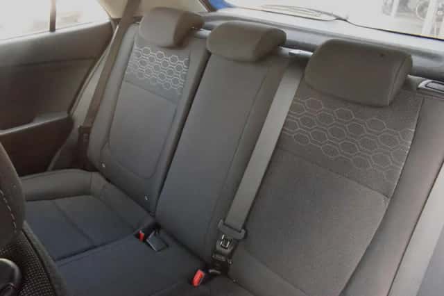 Kia Rio (2021) thumbnail 6