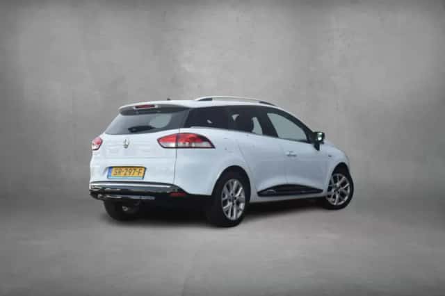 Renault Clio (2018) thumbnail 3