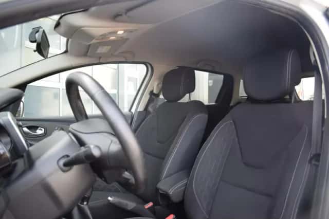 Renault Clio (2018) thumbnail 5