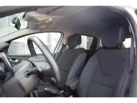 Renault Clio (2018) thumbnail 5