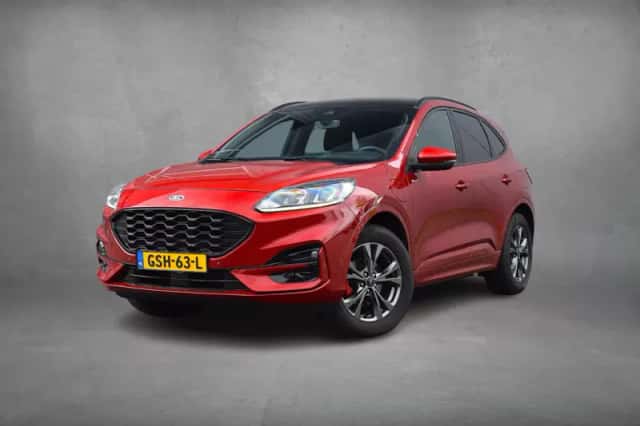 Ford Kuga (2021) thumbnail 2