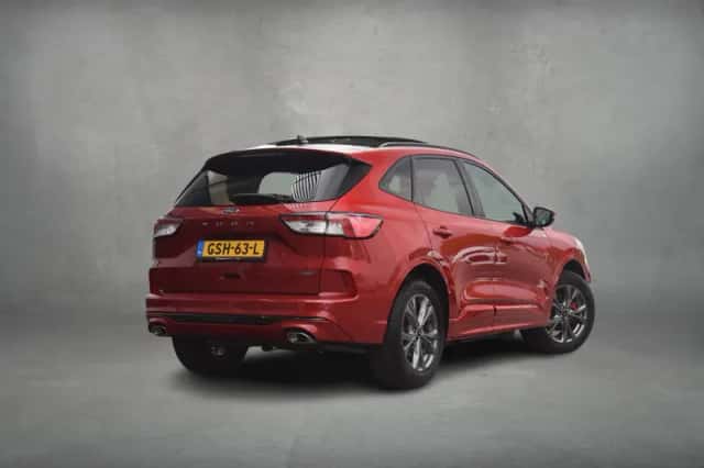 Ford Kuga (2021) thumbnail 3
