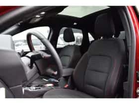 Ford Kuga (2021) thumbnail 4